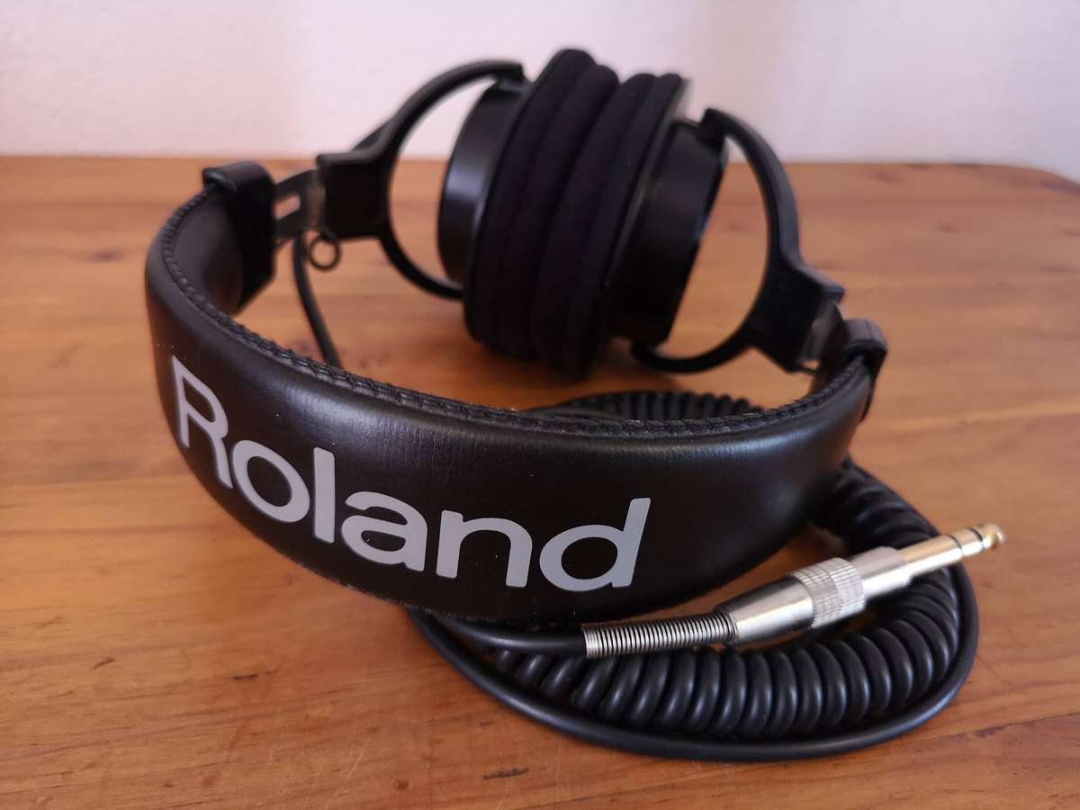 Roland RH-200 Monitor Headphones **excellent condition**
