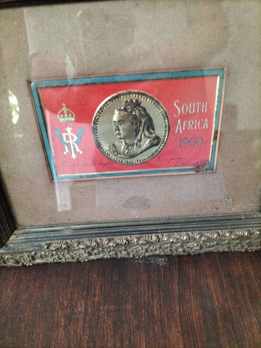 Antique Boer War 1900 Queen Victoria Framed Commemorative chocolate tin