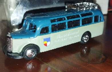 Praliné Mercedes Benz O3500 Short Bus - Reisendienst Mechlenberg-Vorpommern - 1/87 Scale