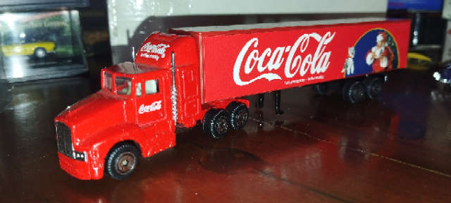 Coca Cola Lorry - 1/87 Scale