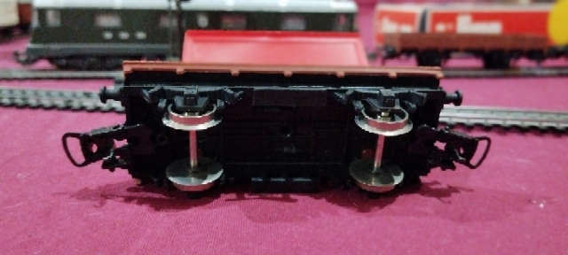 Lima Tipper Wagon - HO Scale