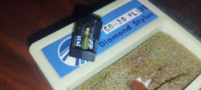 Comet CD30 PL135  Cartridge Stylus - Unknown Spec / Needle for Record Player