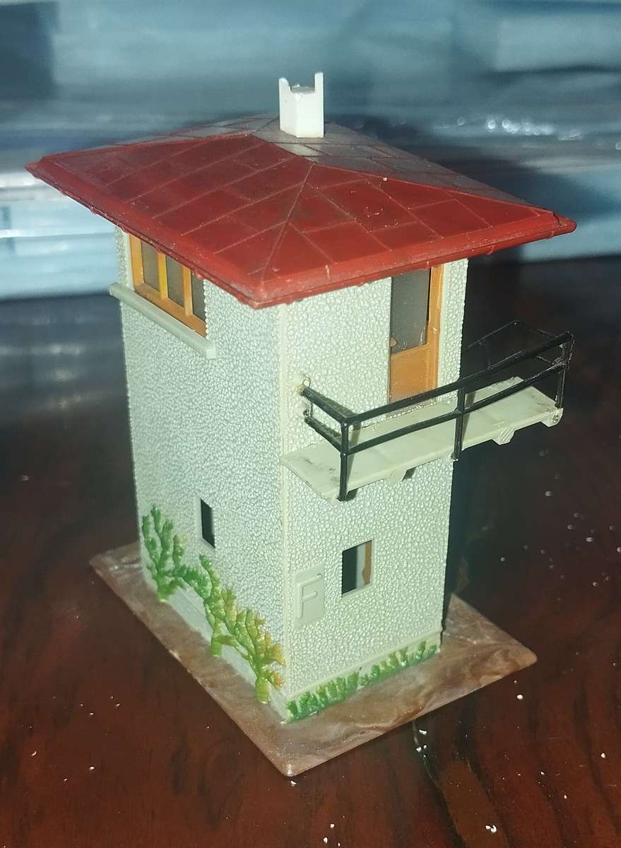 Pola/Faller Signal Box - HOScale