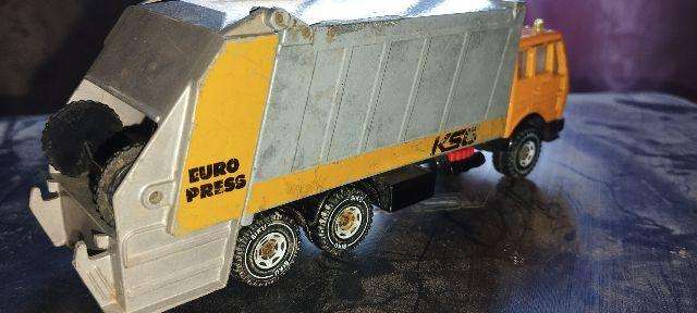 Siku Mercedes Benz KSG Garbage Truck 1/55 Scale