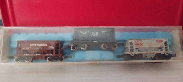 Atlas 3 x Bogie Ore Cars - American - N Gauge