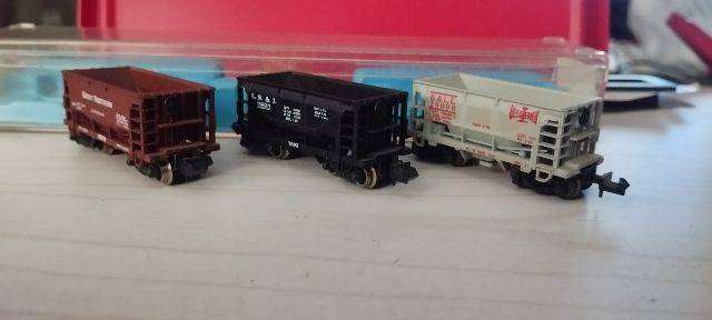 Atlas 3 x Bogie Ore Cars - American - N Gauge