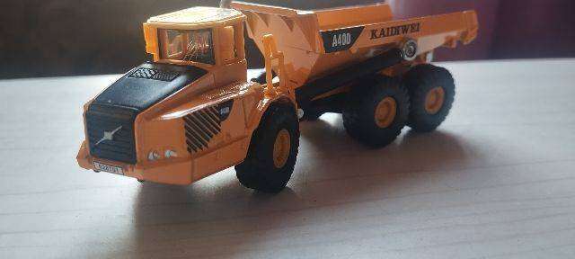KDW Construction  Articulated Heavy Duty Dumper - 1/87 Scale