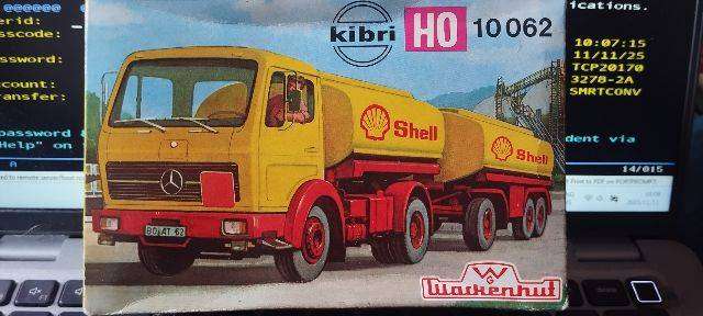 Kibri Mercedes Benz Petrol Tanker Truck & Trailer - Shell  - 1/87 Scale