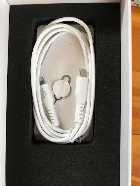 Apple I Phone 8 (64GB).....mint condition!!