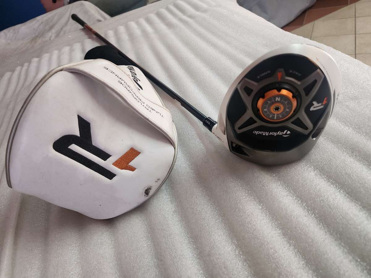 TAYLORMADE R1 DRIVER