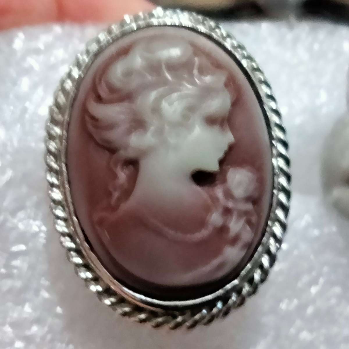 Dress RING Vintage White on purple composite Purple Cameo