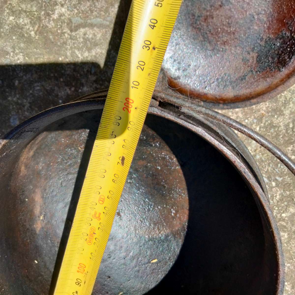 Cast iron black Pot 3 Leg - size JMI 1 -Falkirk - made in South Africa