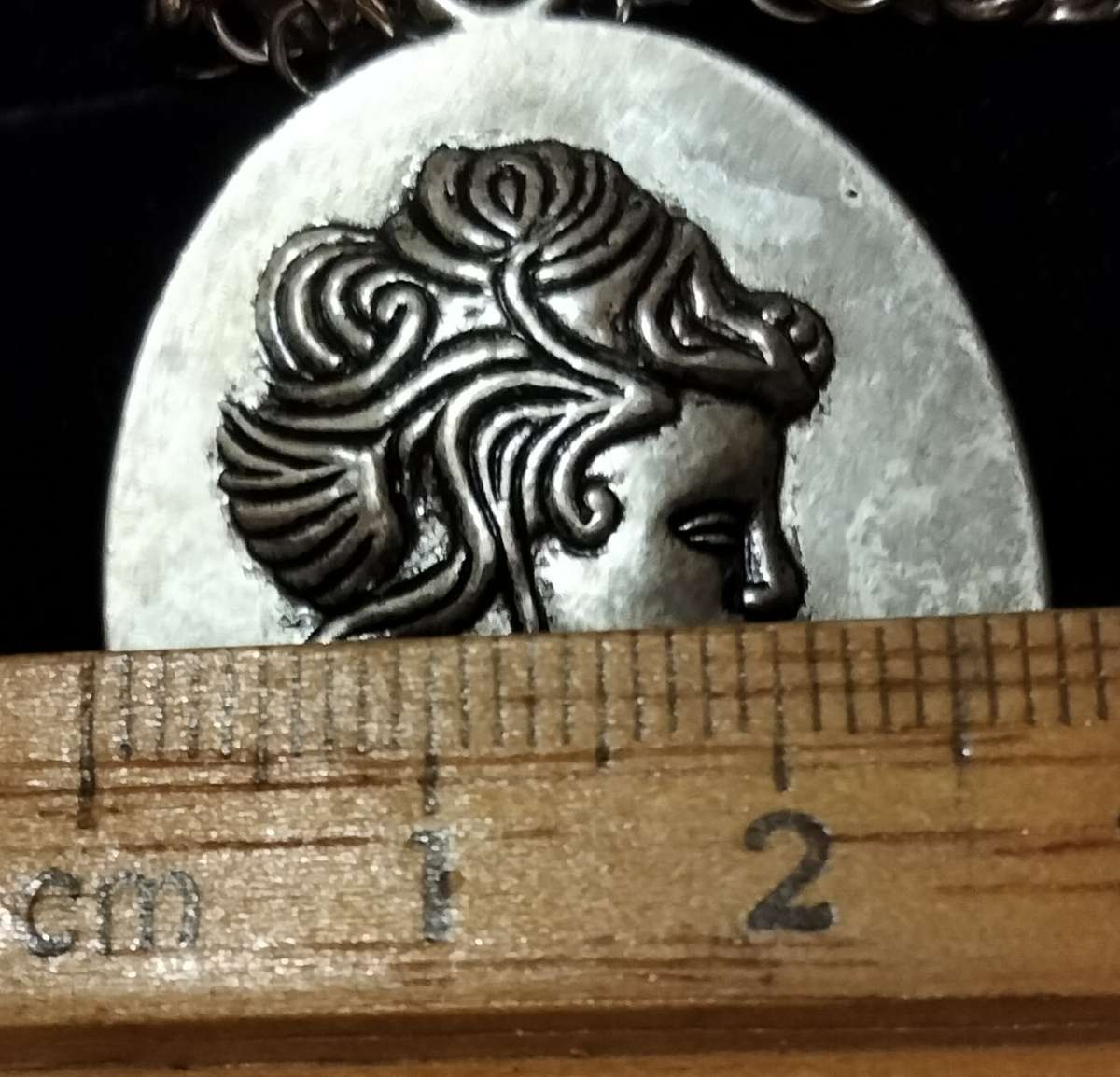 Necklace - Cameo Pendant metal embossed+ Silver tone Lobster clasp metal chain