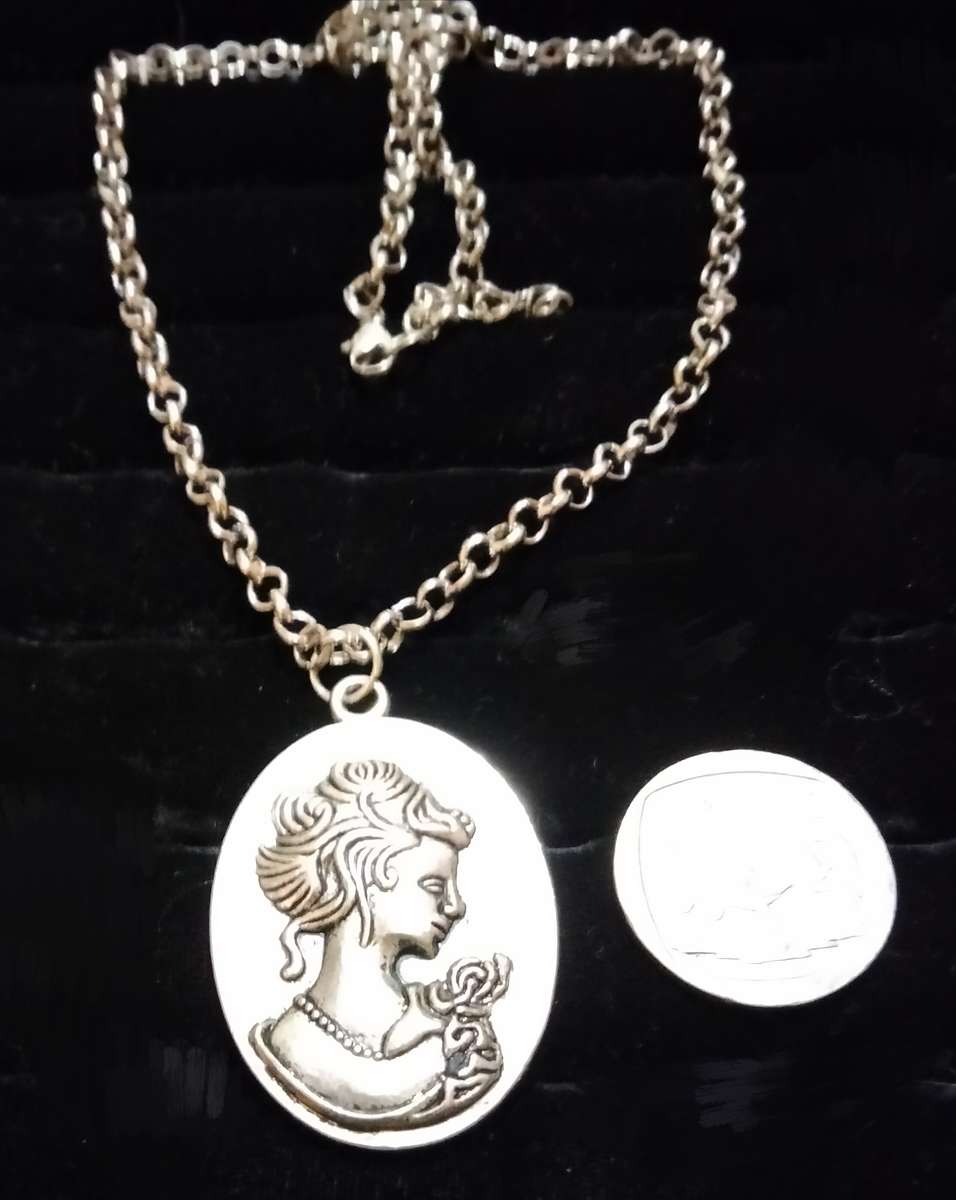 Necklace - Cameo Pendant metal embossed+ Silver tone Lobster clasp metal chain