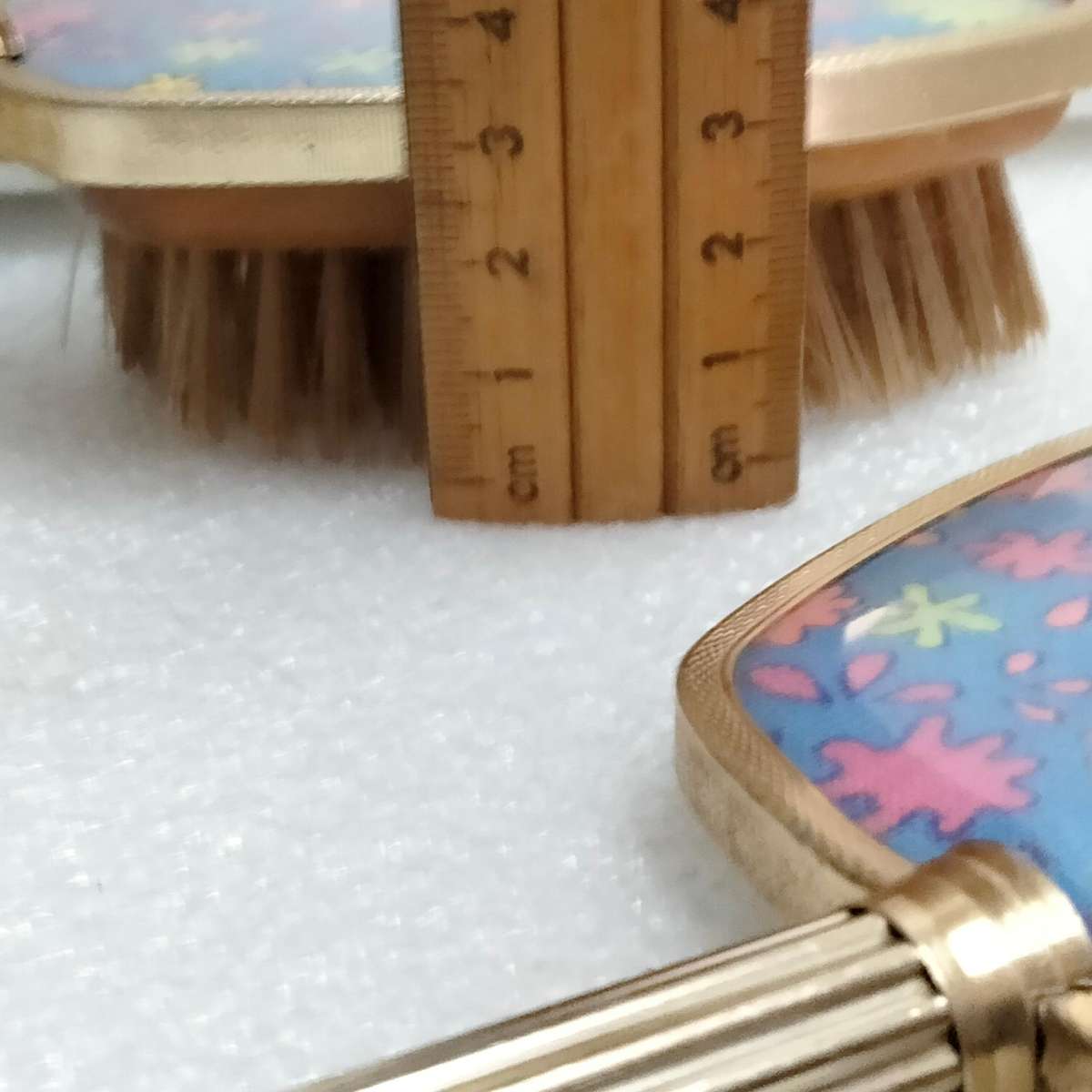 Mirror+Brush2 piece Set Vanity dressing table decor Blue floral Vintage 1960s Gilding loss