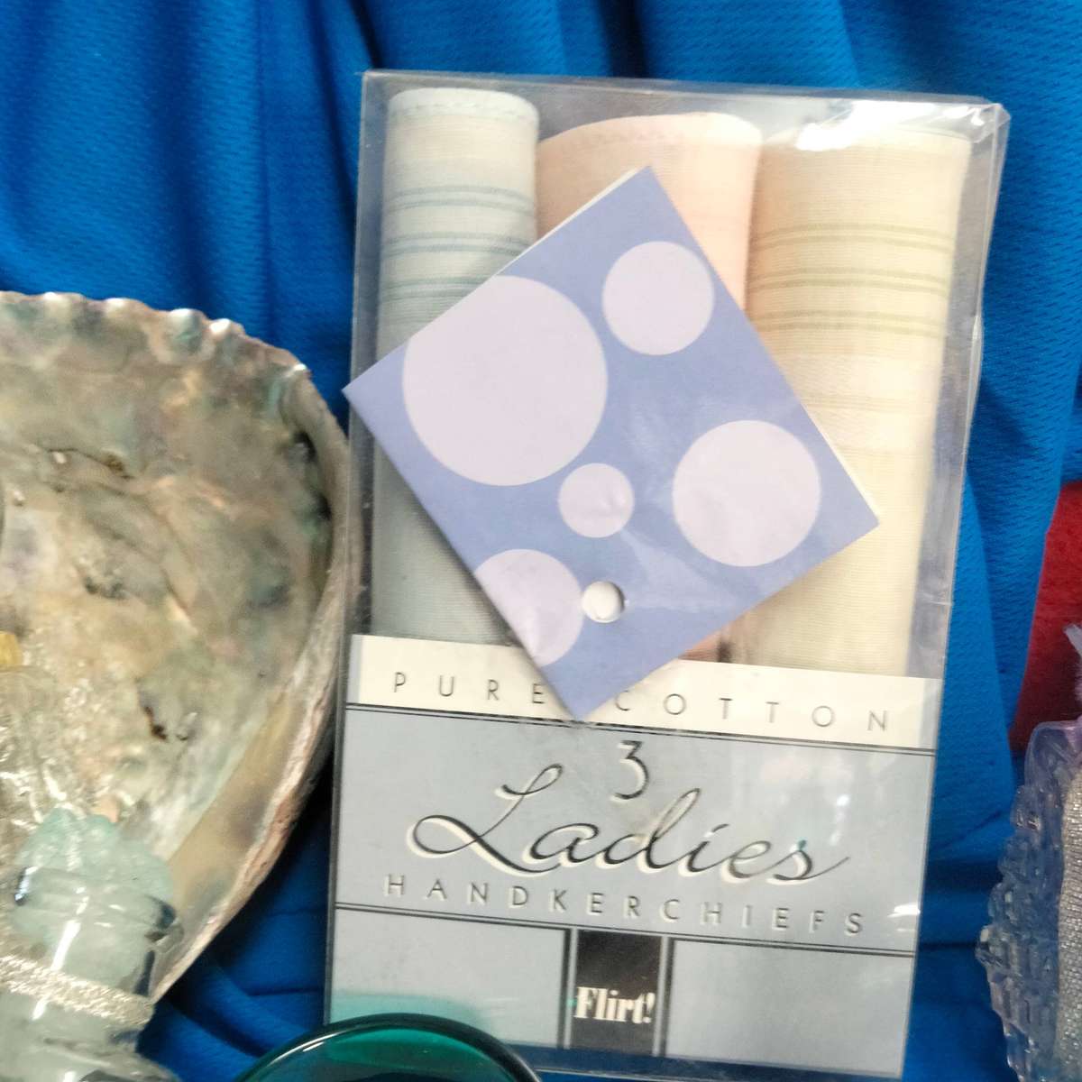 Abalone organic shell+2 glass bottles 1 full blue salt crystals+Perfume empty+stopper 3 hankies