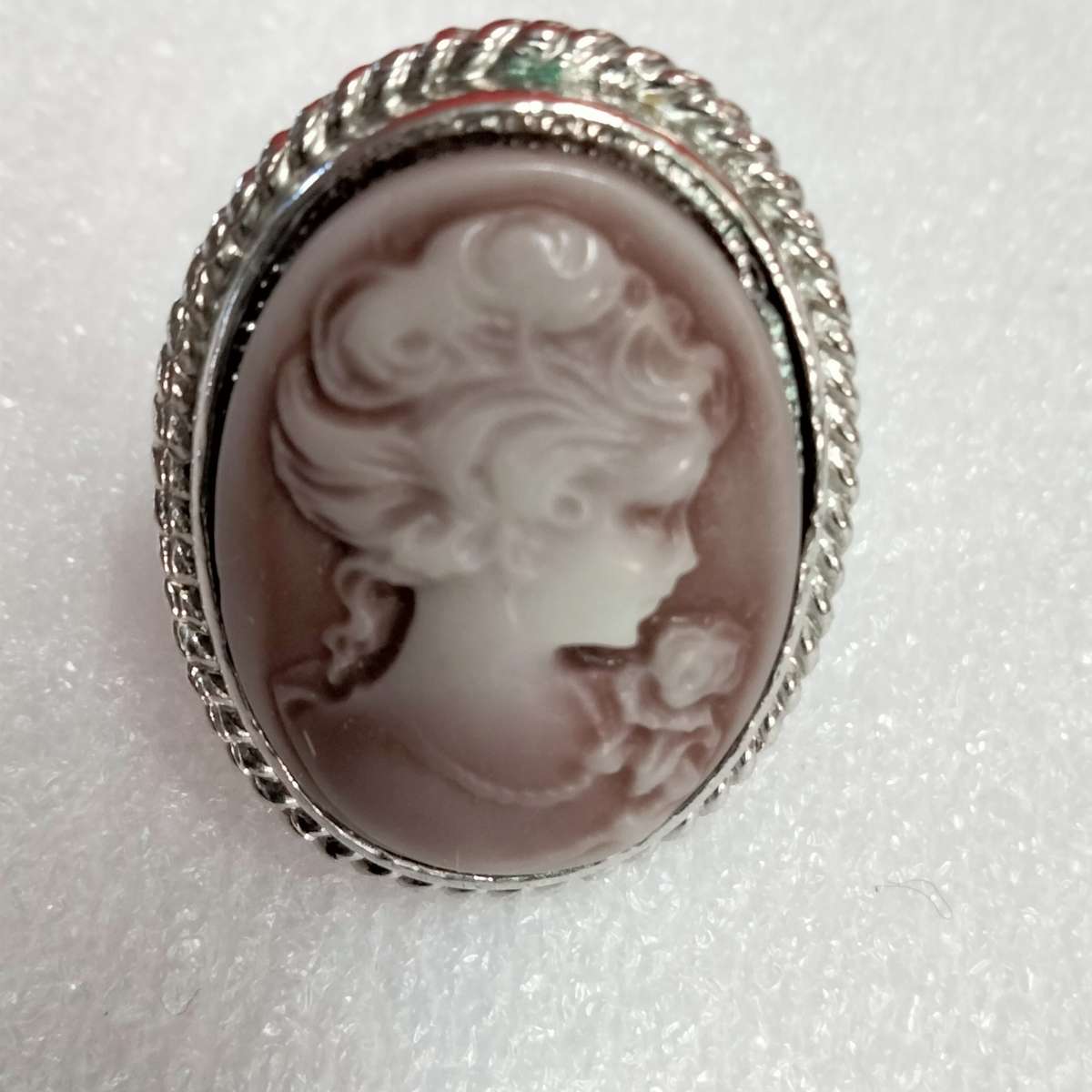 Dress RING Vintage White on purple composite Purple Cameo