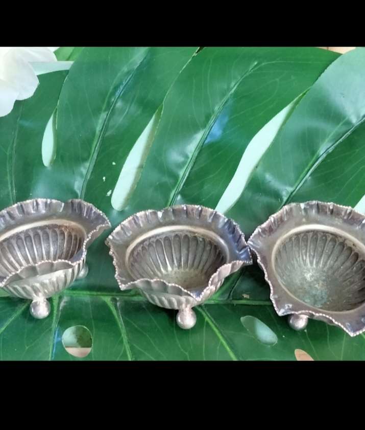 3 Silver plate open Salts - Cauldron bun feet  Scalloped Serated top - small - Inner verdigris