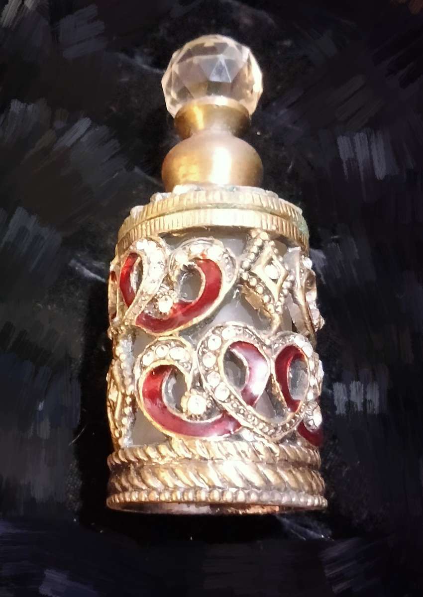 PERFUME bottle HEARTS crossover Red Enameled+Crystals+Stoper finial faceted Crystal + metal dauber