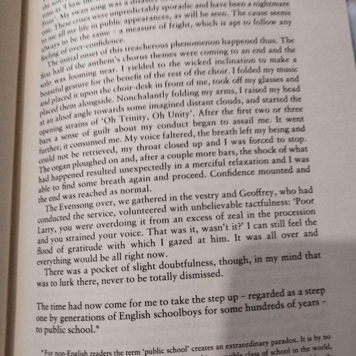 Olivier Confessions of an Actor-Hard Cover PB1982 Has lots black +white pics Pre-owned no dust cover