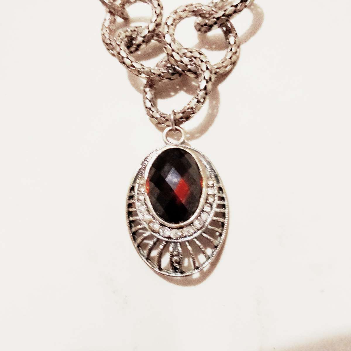 Necklace Pendant filigree Faceted synthetic stone crystal embellished 5 snake round links on beaded