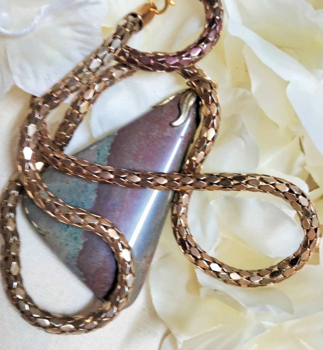 Art deco style Pendant Pinkish Semi Precious Gem Stone Gold tone Chain LOOK At My BUY NOW-NO WAITING