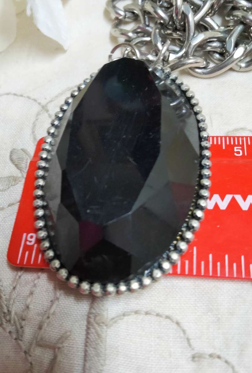NECKLACE- STUNNING -LARGE black PENDANT studded silver tone synthetic + Chain Chunky SILVER tone