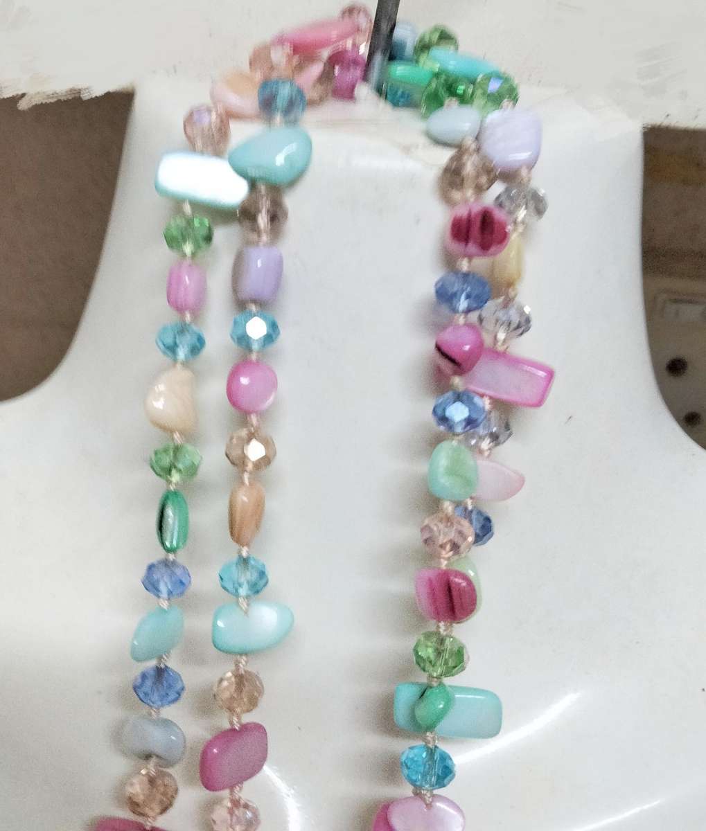 Necklace Genuine Mother of Pearl+ crystals cut glass Pastel shades hand knott between each bead