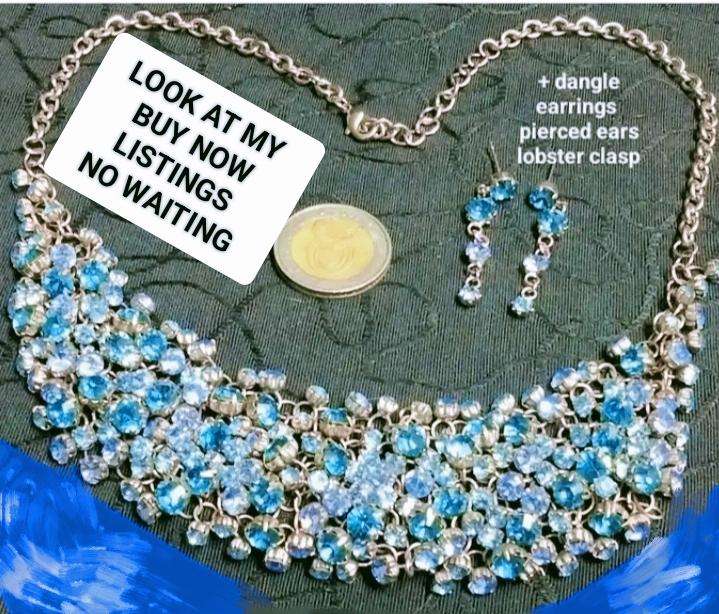 SHOW STOPPER Necklace BIB Blue Tones Rhinestone Bib Necklace  LOOK At My BUY NOW *NO WAITING