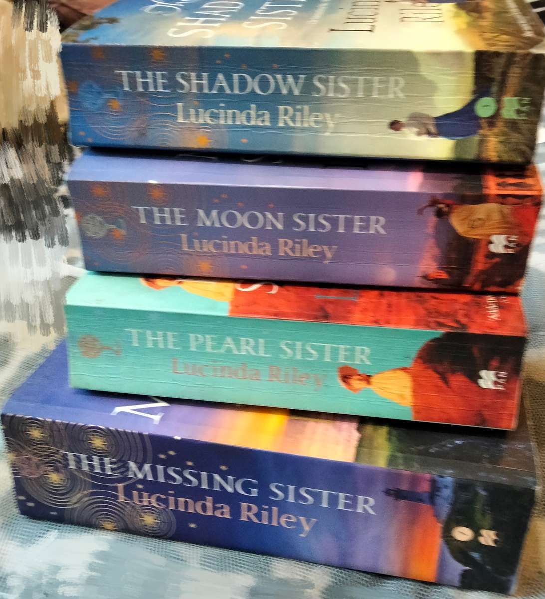 Lucinder Riley-4 booksMISSING Sister,MOON Sister,SHADOW Sister PEARLSisterSERIES Pre-owned Softcover