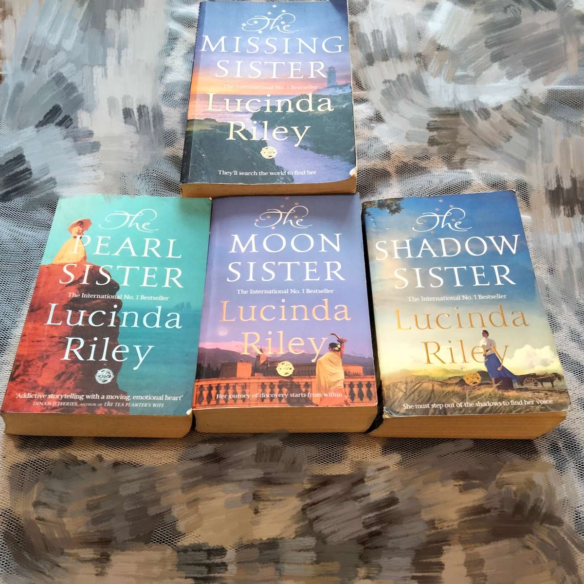 Lucinder Riley-4 booksMISSING Sister,MOON Sister,SHADOW Sister PEARLSisterSERIES Pre-owned Softcover