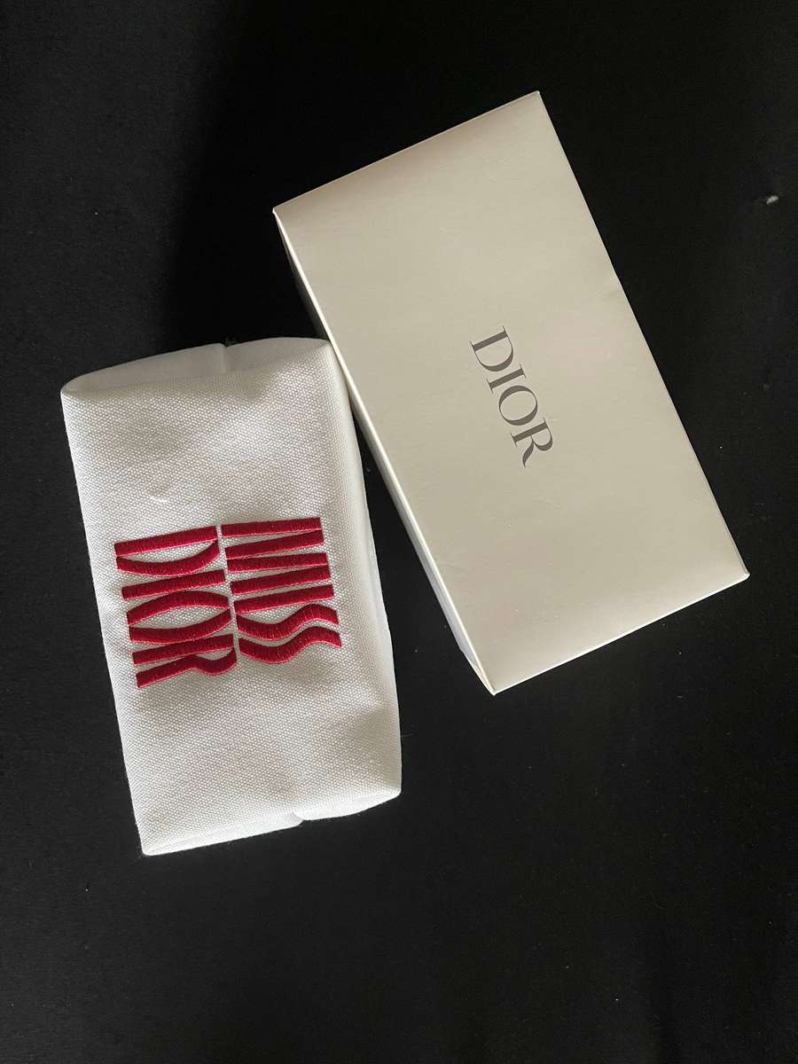 Official Miss Dior Embroidered White Canvas Pouch | New