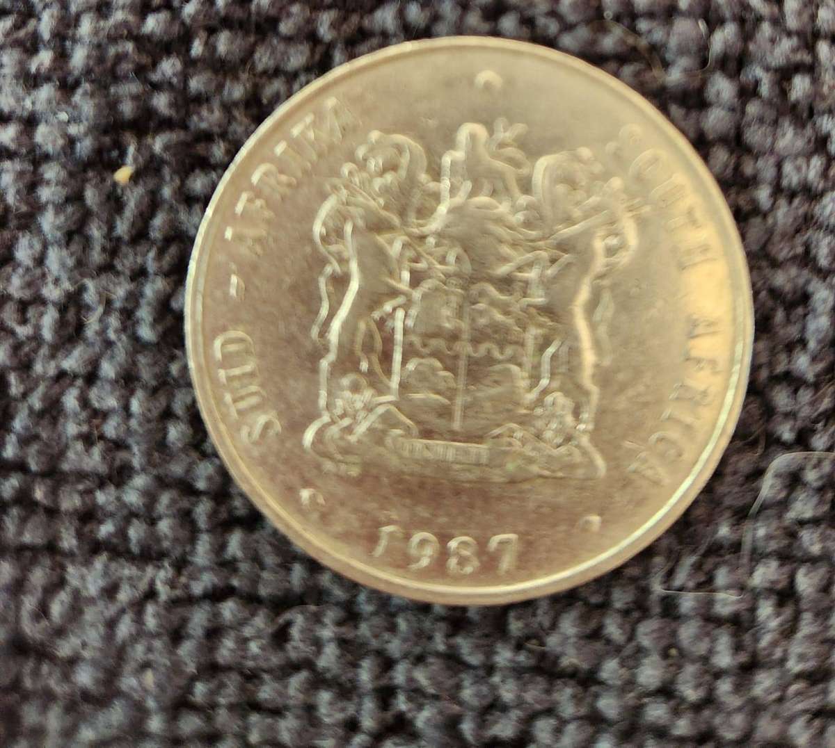RSA R1 coin -1987