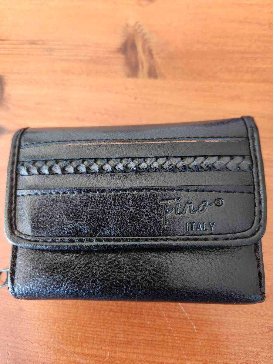 Fino Italy black faux leather card holder organizer purse.
