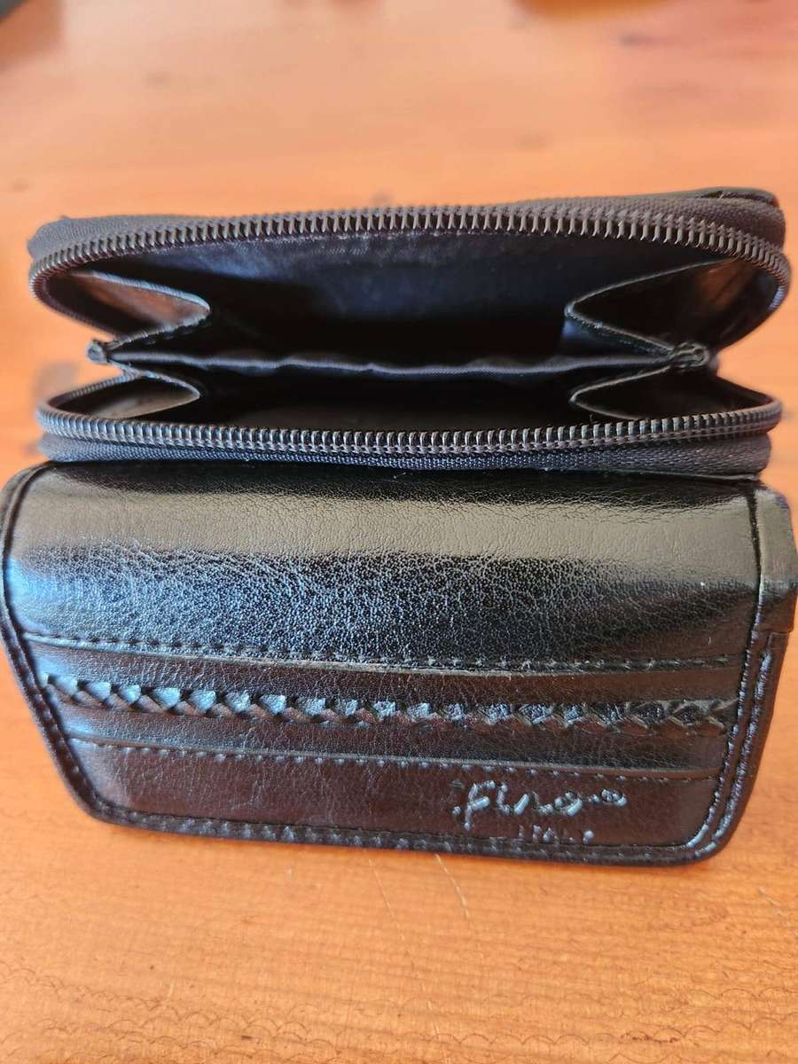 Fino Italy black faux leather card holder organizer purse.