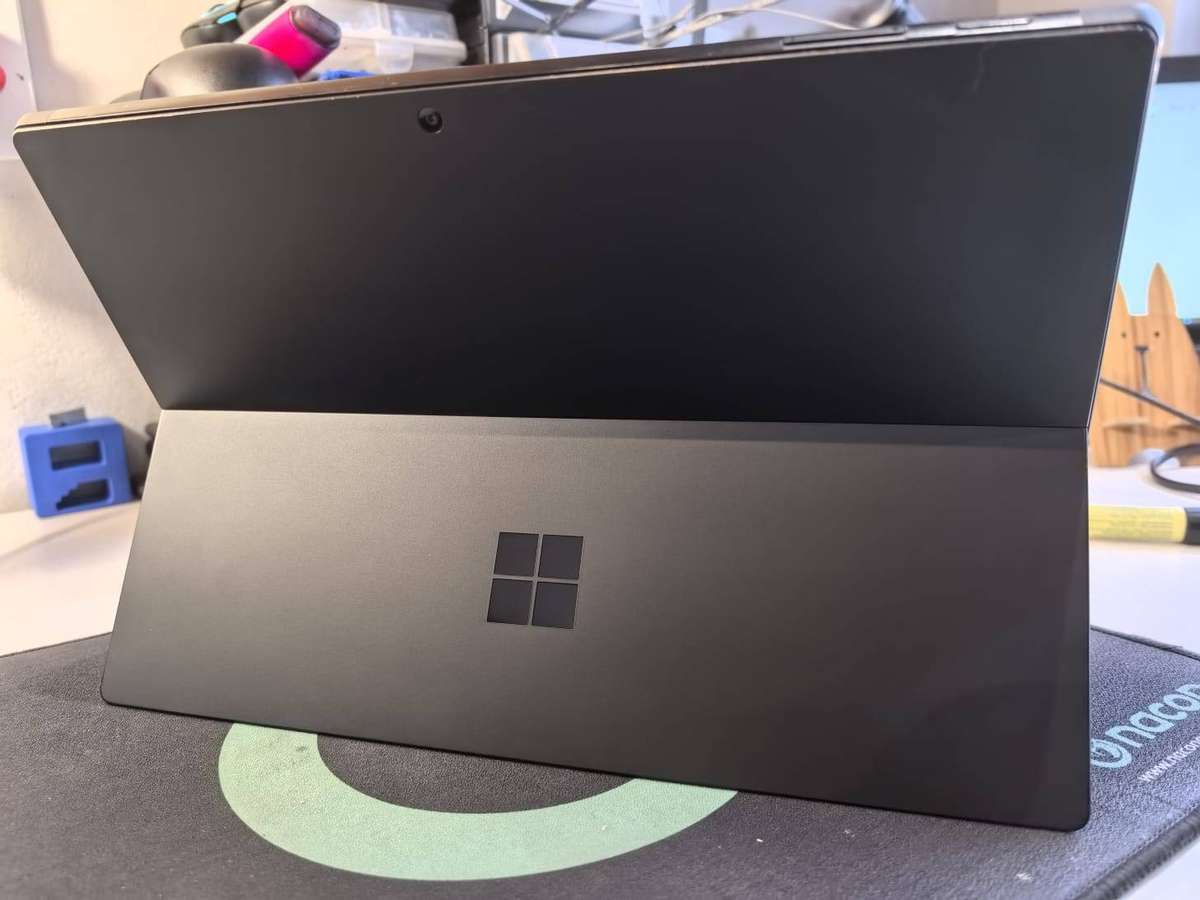 Microsoft Surface 7 Pro