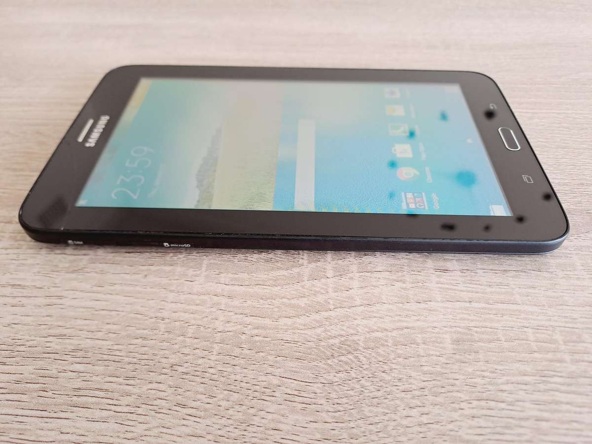 APPLE IPAD MINI 16GB - WIFI - WHITE + Samsung Tab 3 Lite - 3g