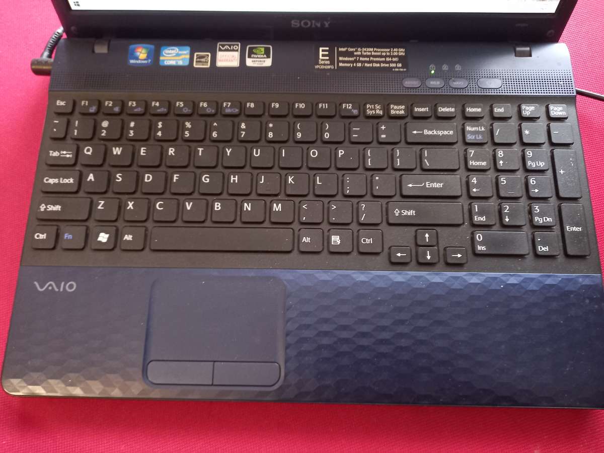 SONY VAIO E SERIES - INTEL CORE i5 - 500GB HARD DRIVE