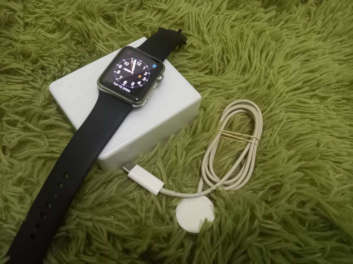APPLE WATCH SERIES 1 - 42MM - STAINLESS STEEL