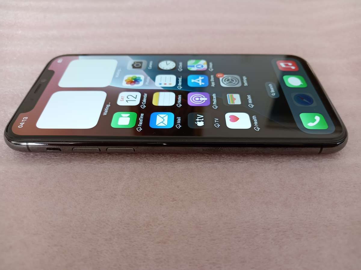 Apple iPhone 11 Pro - 64GB - Space Grey