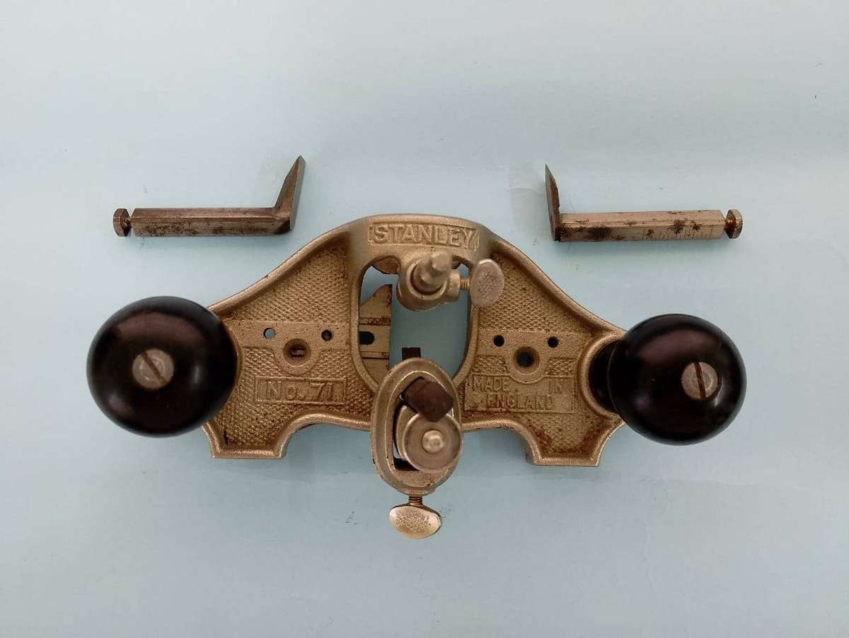 Stanley Router - Stanley No. 71 Router complete with three cutter seldom seen so fine .
