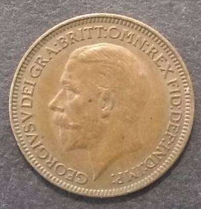 Great Britain - 1935 - ¼d farthing copper coin Geo V . Clean condition . Fine appearance . Q5012 .