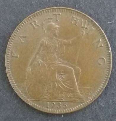 Great Britain - 1935 - ¼d farthing copper coin Geo V . Clean condition . Fine appearance . Q5012 .
