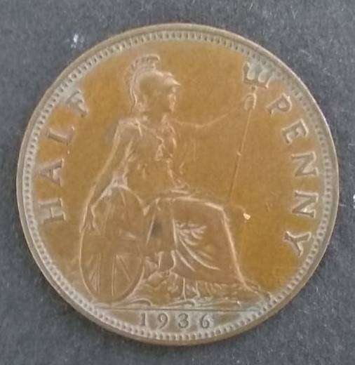 Great Britain - 1936 - ½d half penny copper coin Geo V. Clean condition . fine appearance . Q5013 .