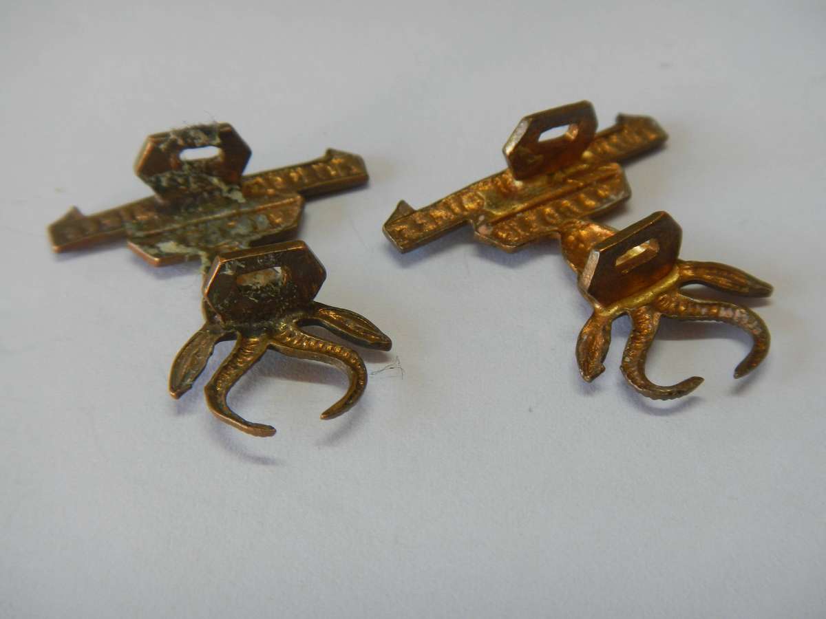 WW1  -  1st South African infantry Regiment pair collar badges - condition as per photos