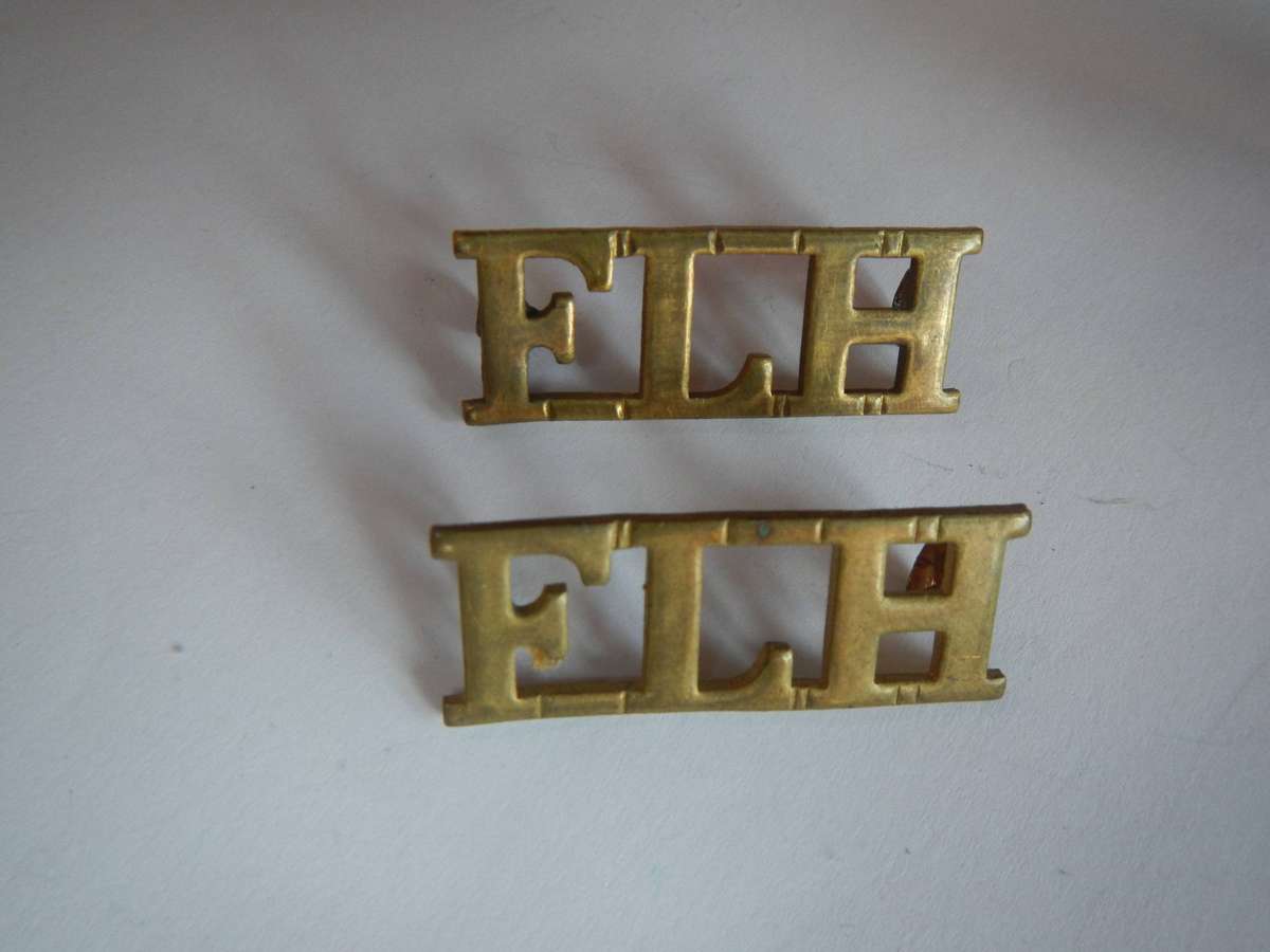 Frontier Light Horse pair shoulder titles