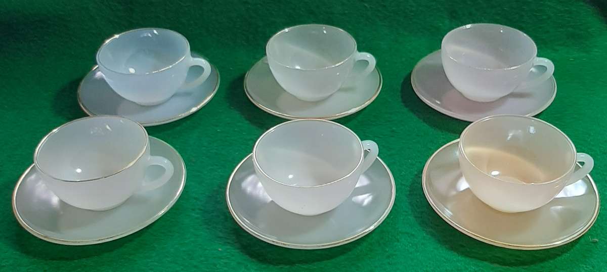 SET OF SIX VINTAGE ARCOPAL FRANCE CUPS AND SAUCERS