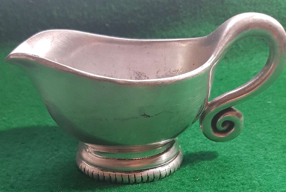 CARROL BOYES CREAMER/SAUCE BOAT