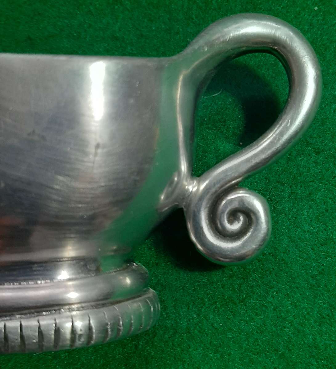 CARROL BOYES CREAMER/SAUCE BOAT