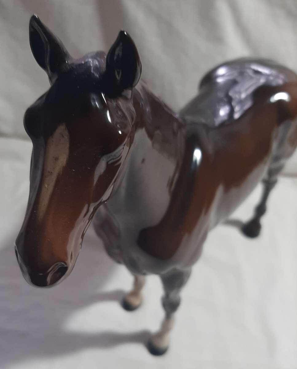 LARGE BESWICK HORSE FIGURINE THE WINNER NO 2421